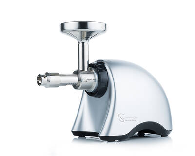 šnekový odšťavňovač Sana Juicer 707 a lis na olej Sana