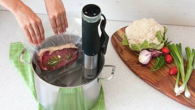 SVC100 Sous vide circulator 4