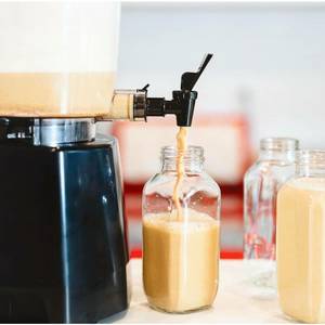 výrobník rostlinného mléka a másla Nutramilk výrobník rostlinného mléka a másla Nutramilk