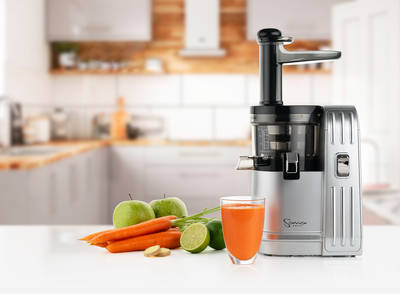 odšťavňovač Sana Juicer EUJ-828 odšťavňovač Sana Juicer EUJ-828