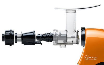 šnekový odšťavňovač Sana Juicer EUJ-707