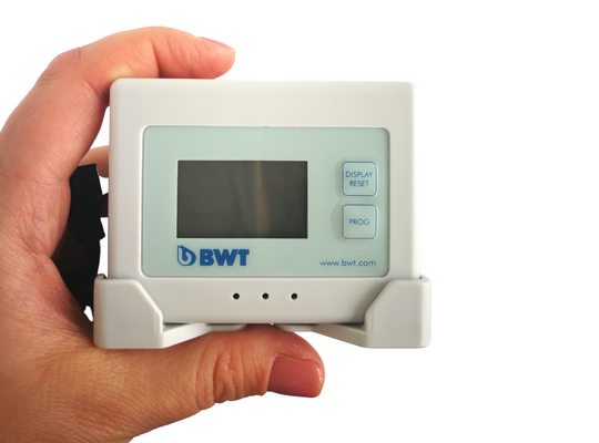 digitální průtokoměr s indikací kapacity filtru | velikost