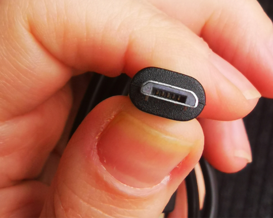 napájecí kabel | konektor micro-USB B