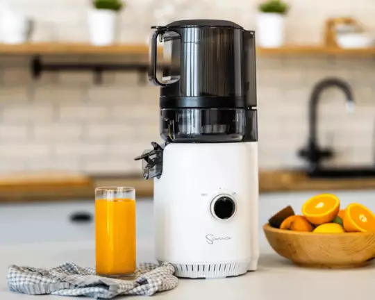 Sana Juicer 818 v kuchyni