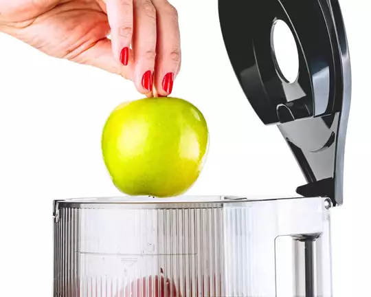 násypka s extra velkým plnicím otvorem Sana 878