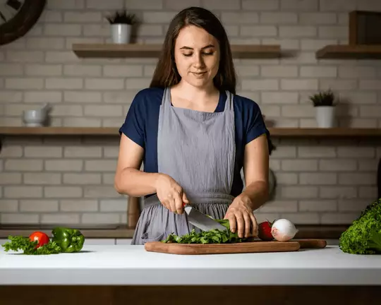 krájení s šéfkuchařským nožem Sana