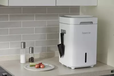 Elektrický kompostér Reencle Prime bílý