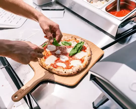 Prkénko na pizzu Ooni 12