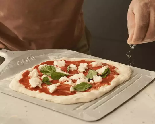 Lopata na pizzu Ooni 12