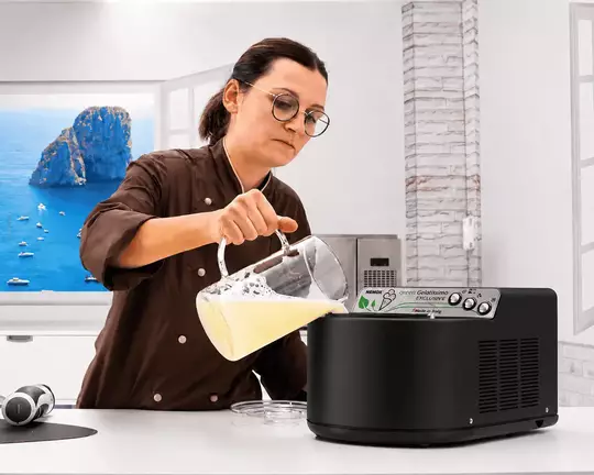 Příprava citronového sorbetu se zmrzlinovačem Gelatissimo Exclusive i-Green